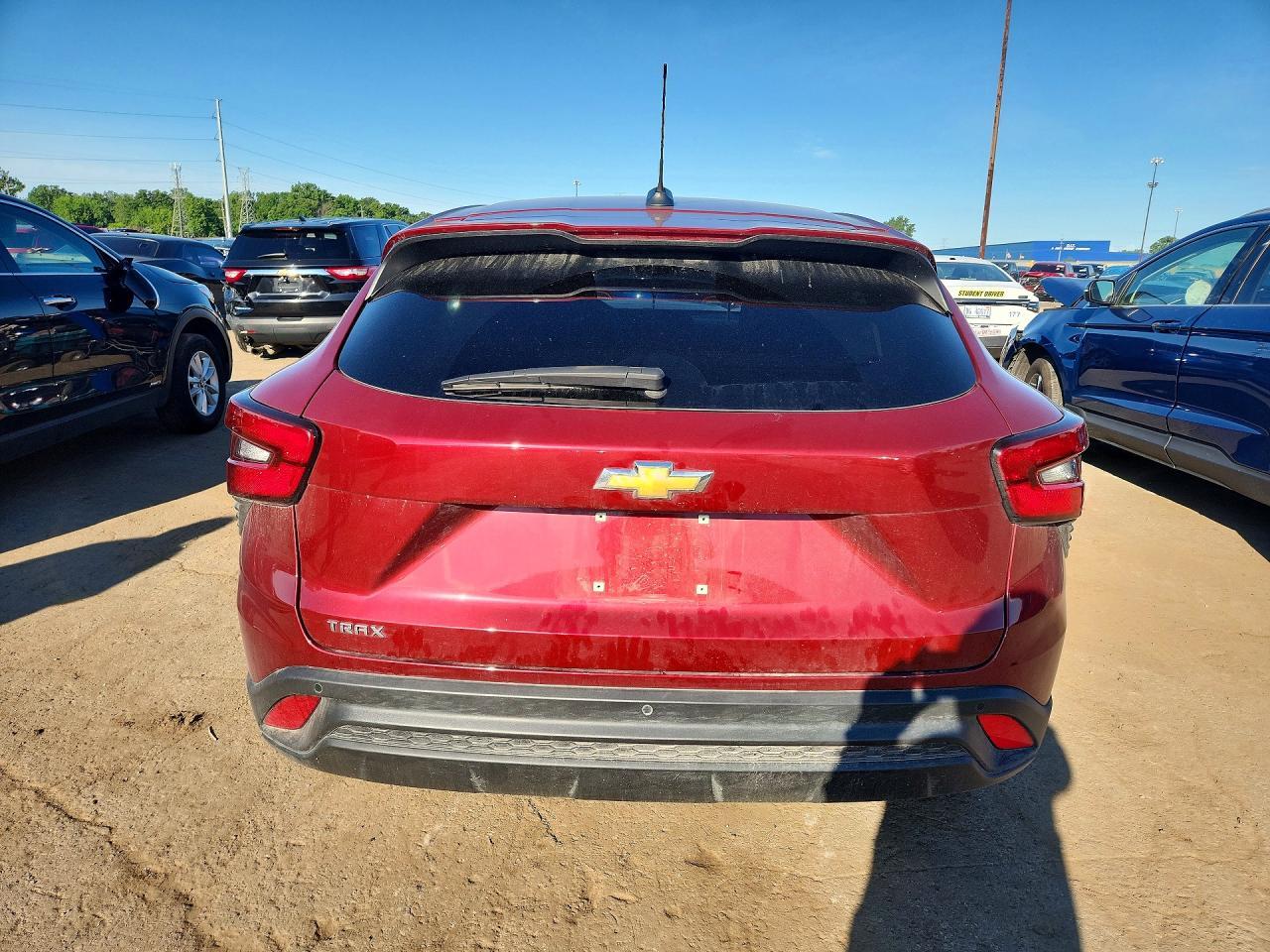 2025 Chevrolet Trax Ls - Image 6