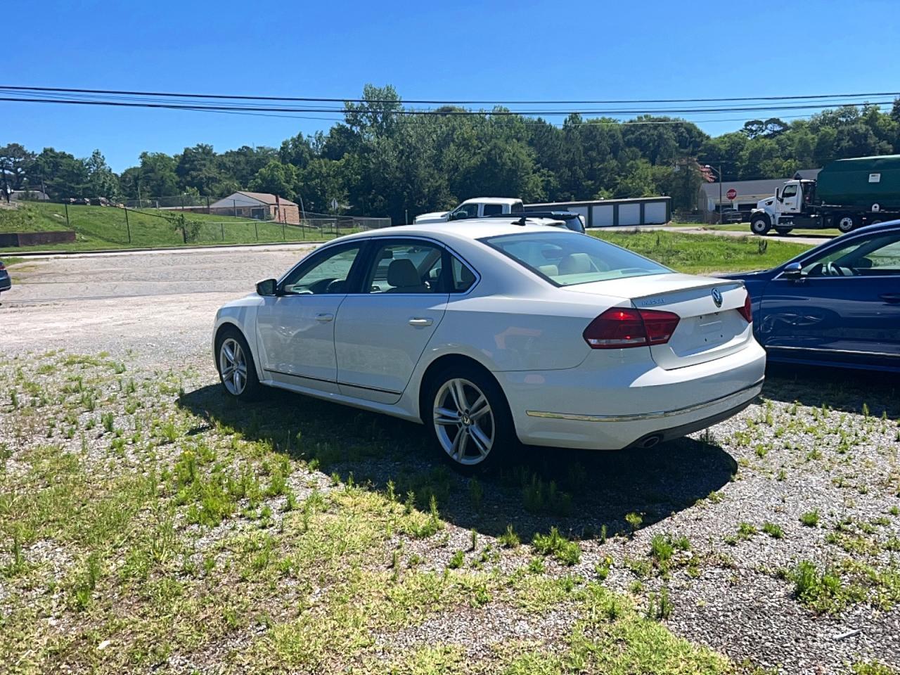 2015 Volkswagen Passat Sel - Фото 3