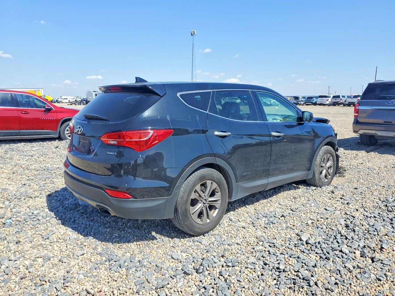2015 Hyundai Santa Fe Sport - Image 3