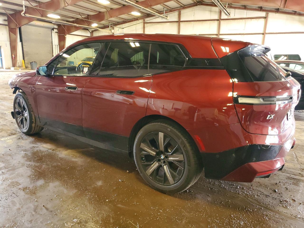 2024 BMW Ix xDrive50 - Фото 2