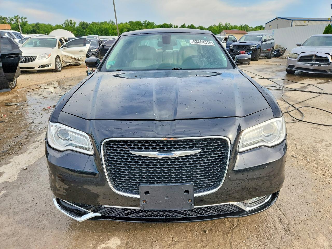 2016 Chrysler 300 Limited - Фото 5