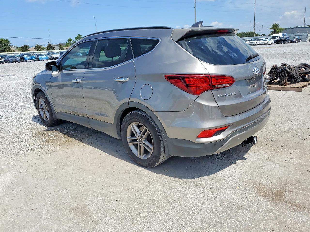 2017 Hyundai Santa Fe Sport 2.4L - Фото 2