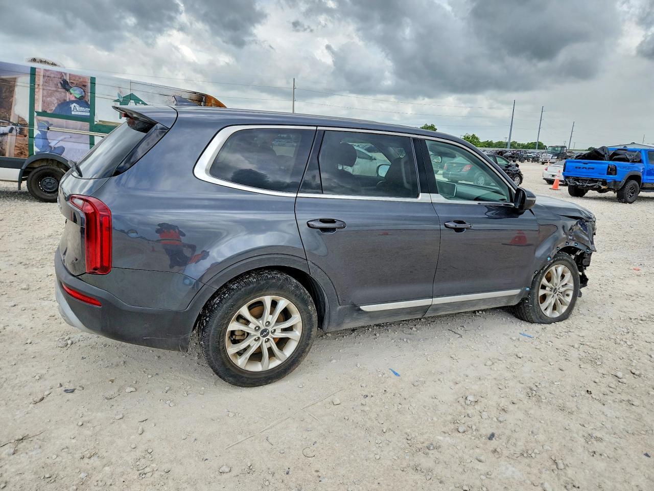 2022 Kia Telluride - Фото 3