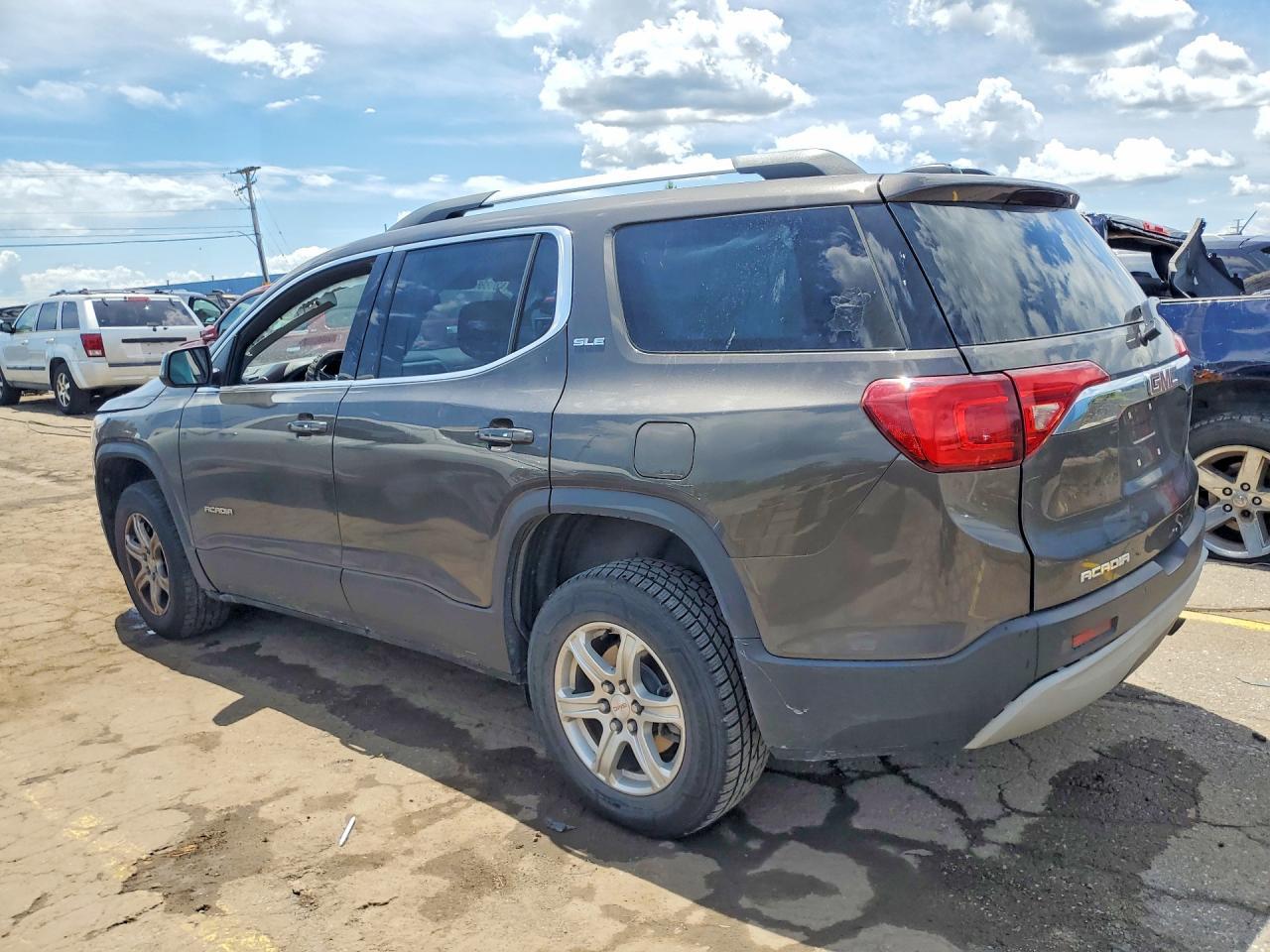 2019 GMC Acadia Sle - Image 2