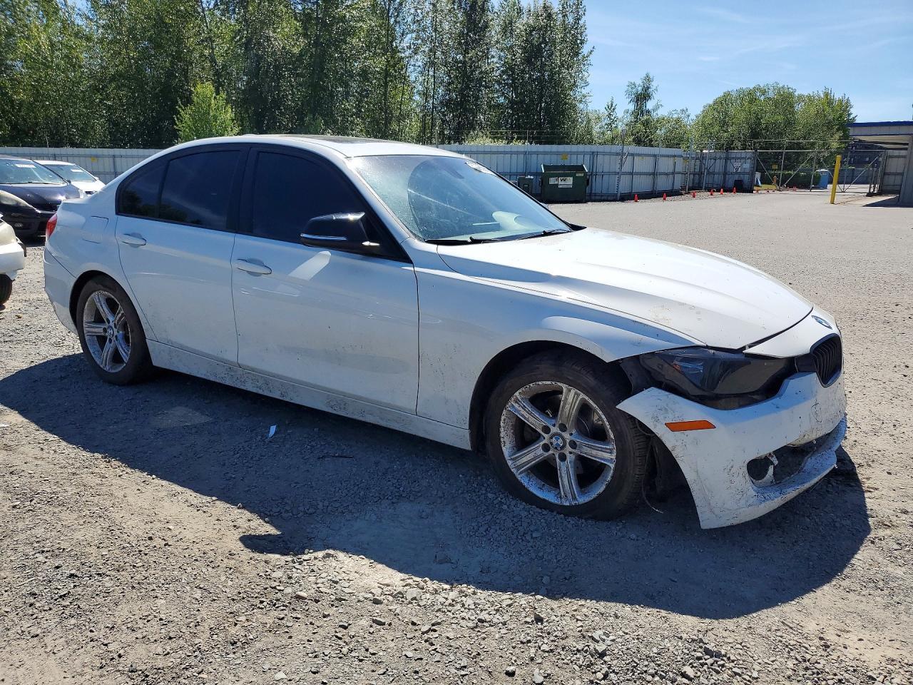 2015 BMW 320 I - Image 4