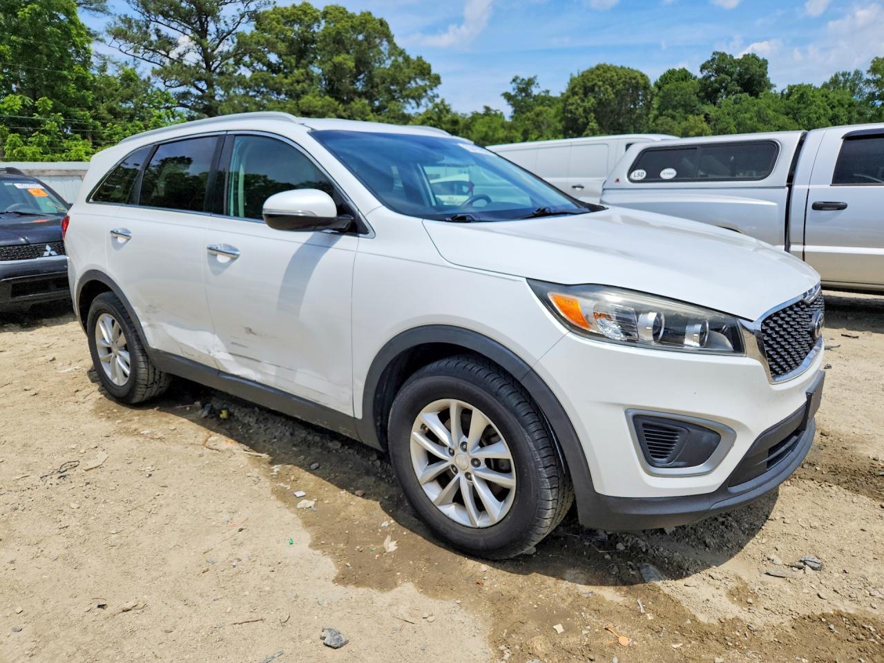 2017 Kia Sorento Lx - Image 4