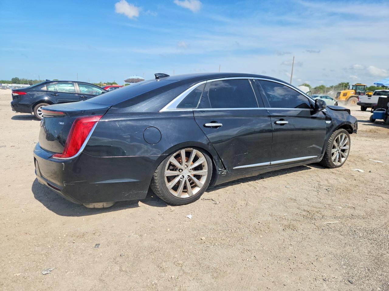 2019 Cadillac Xts - Image 3