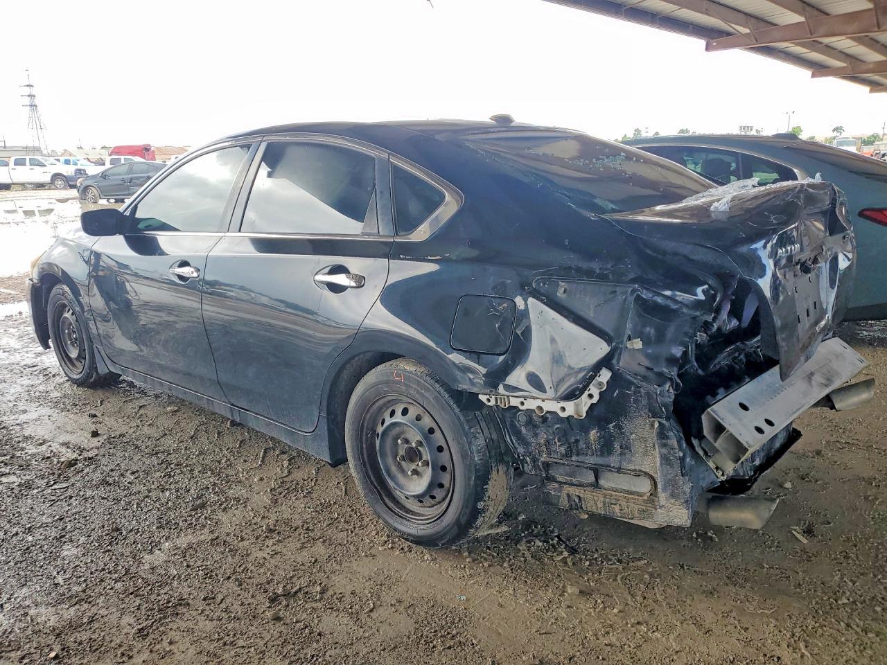 2015 Nissan Altima 2.5 S - Image 2
