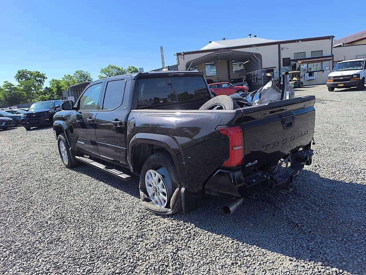 2025 Toyota Tacoma Sr5 - Фото 2
