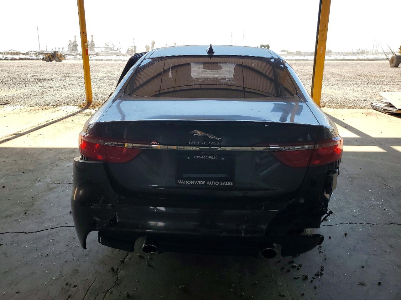 2017 Jaguar Xf Premium - Фото 6