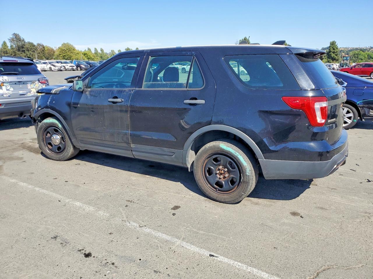 2017 Ford Explorer Police Interceptor - Фото 2