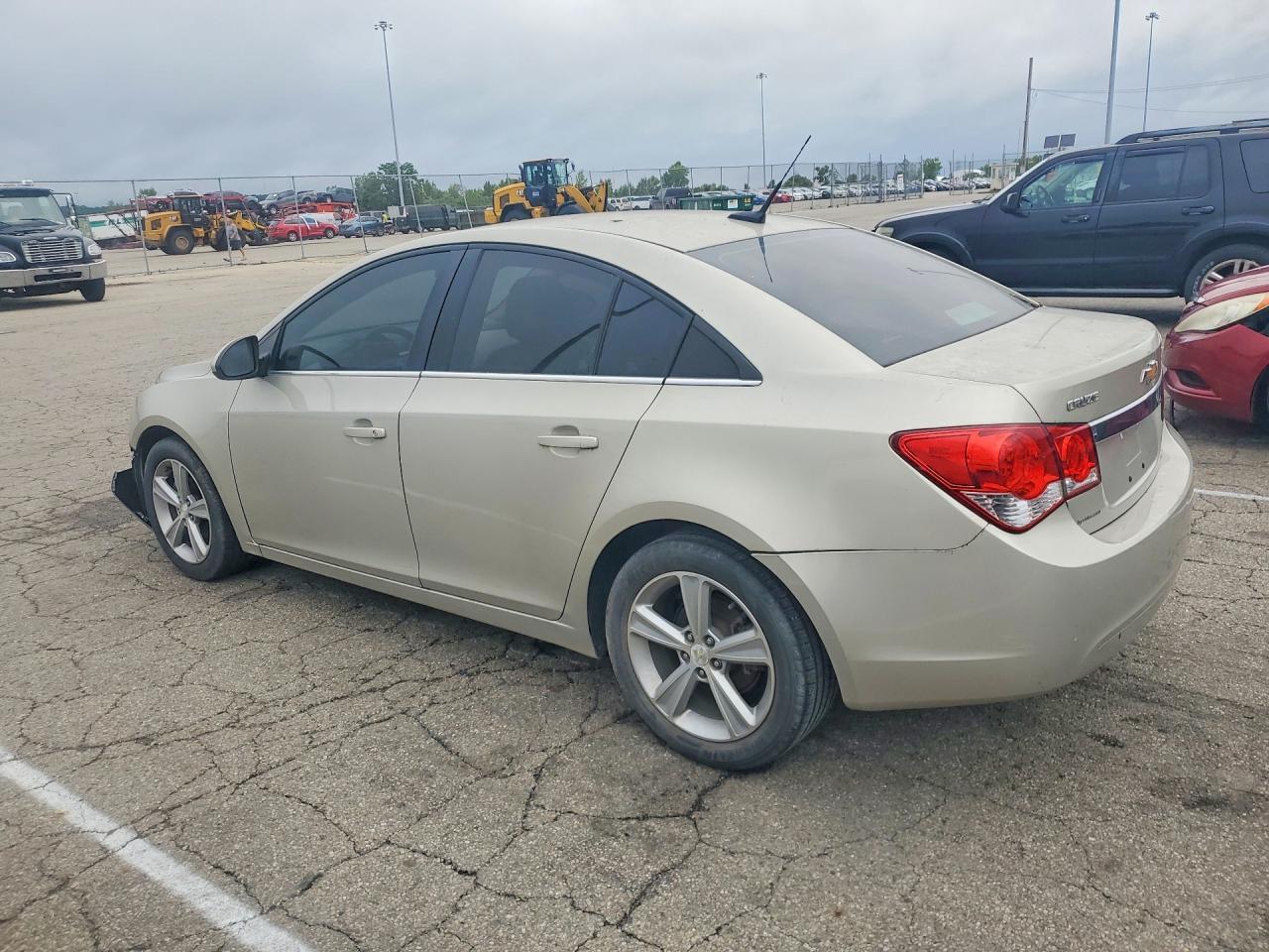 2014 Chevrolet Cruze Lt - Фото 2