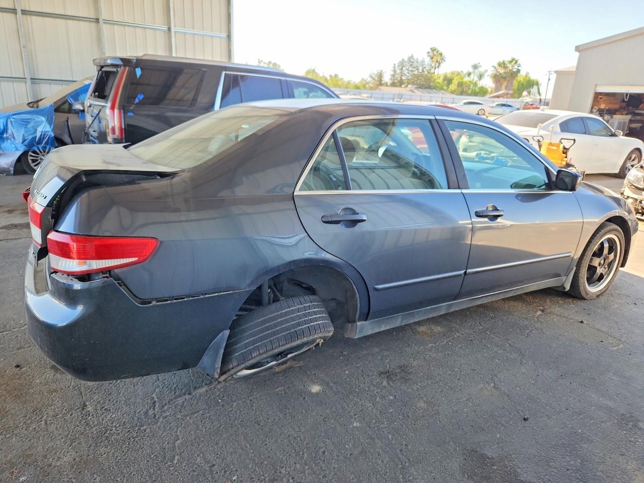 2003 Honda Accord Lx - Фото 3