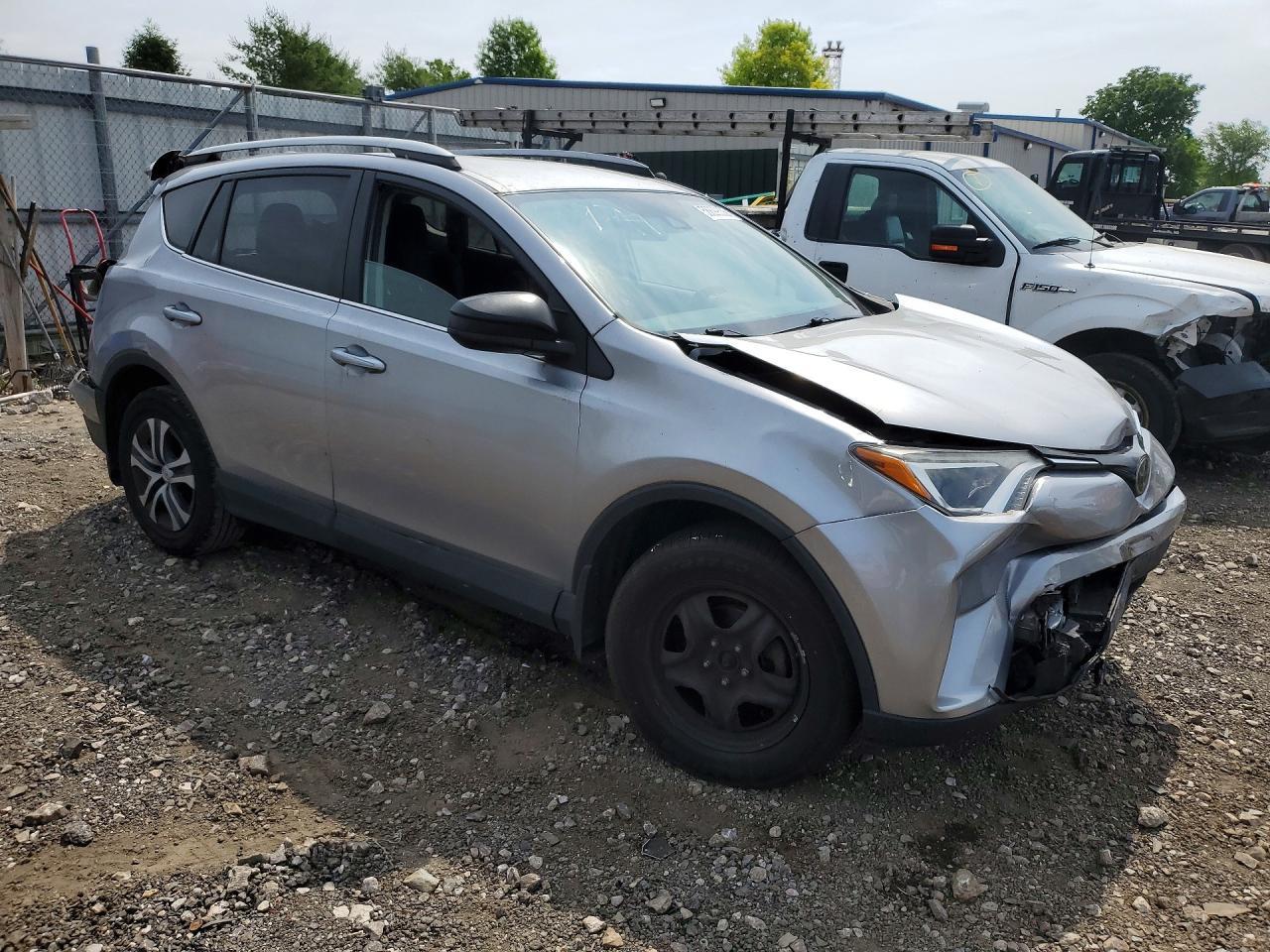 2017 Toyota Rav4 Le - Image 4