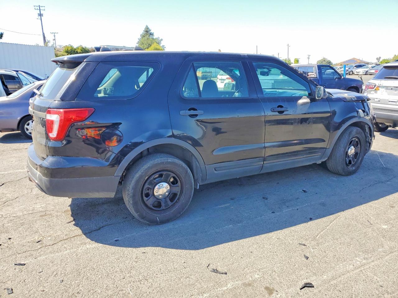 2017 Ford Explorer Police Interceptor - Фото 3