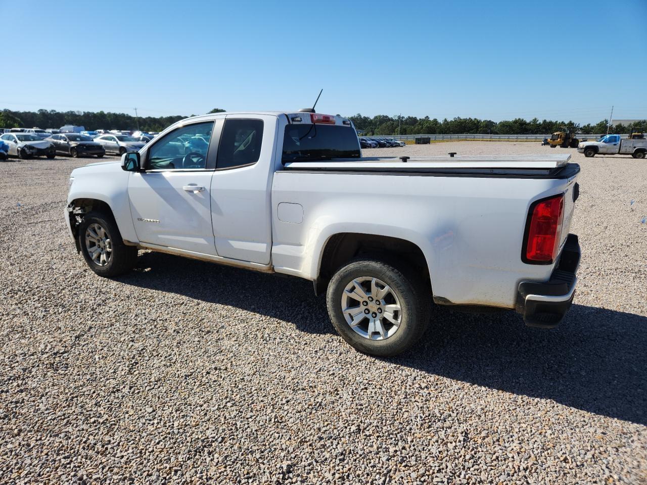2022 Chevy Colorado Lt - Image 2