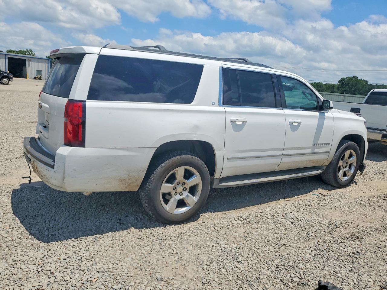2015 Chevrolet Suburban C1500 Lt - Фото 3