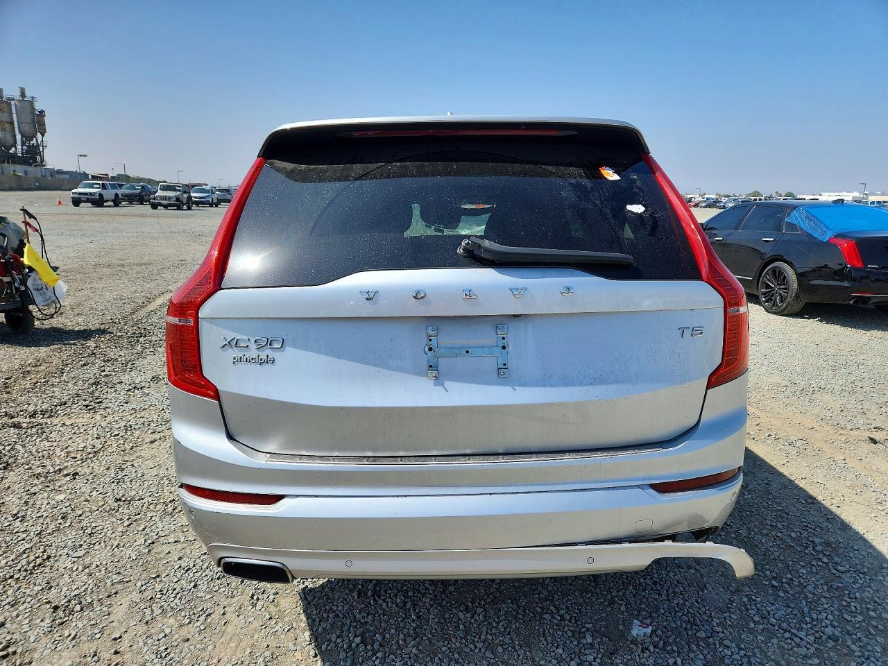 2021 Volvo Xc90 T5 Momentum - Image 6