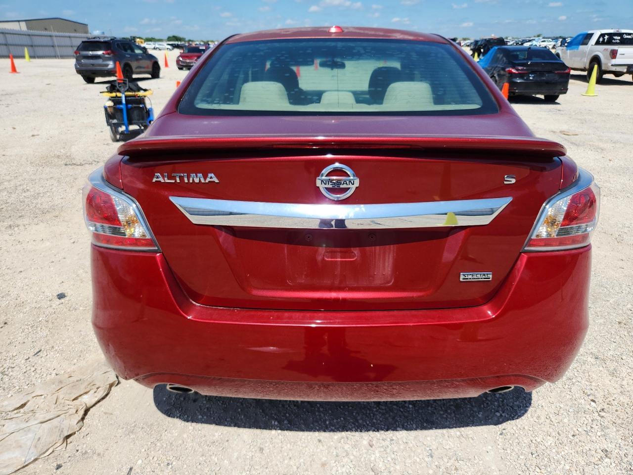 2015 Nissan Altima 2.5 S - Фото 6