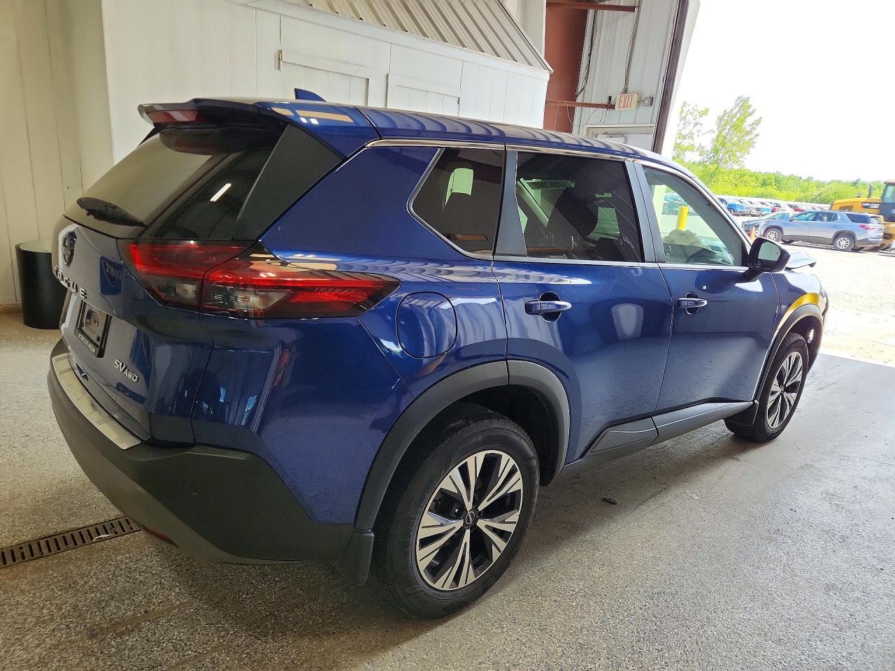 2023 Nissan Rogue Sv - Фото 3