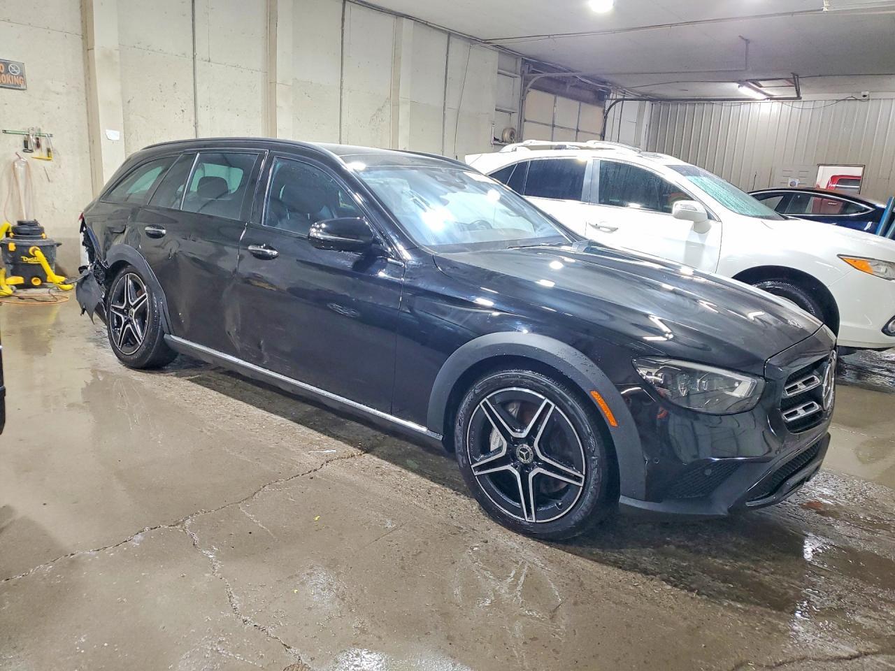 2023 Mercedes-Benz E 450 4M All Terrain - Image 4