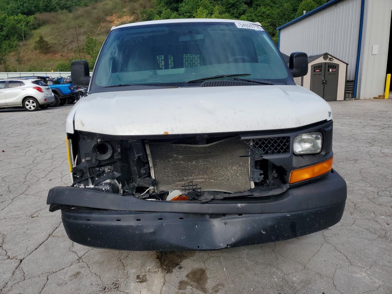 2014 Chevrolet Express G1500 Delivery Van - Image 5