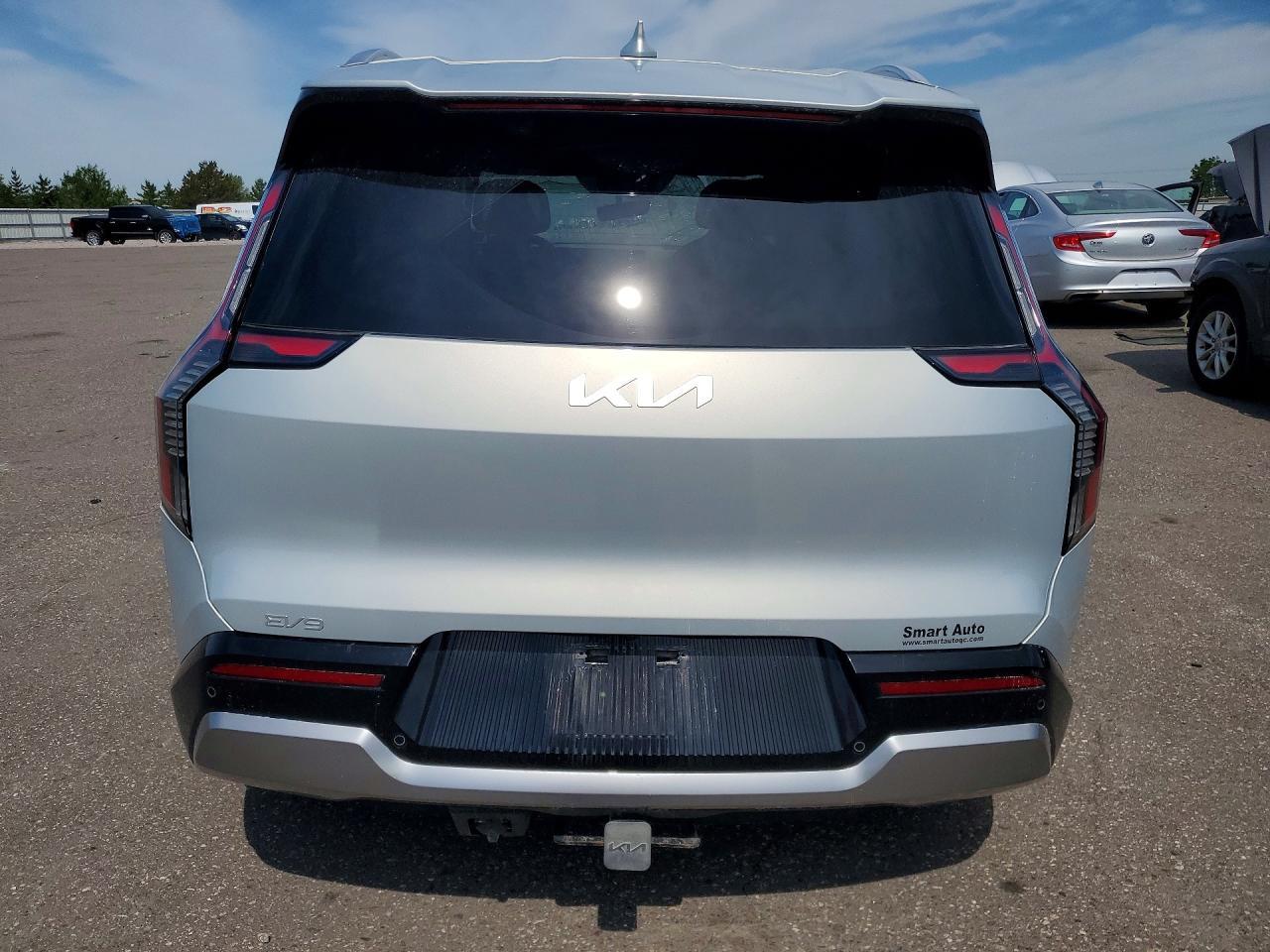 2026 Kia Ev9 Land - Image 6