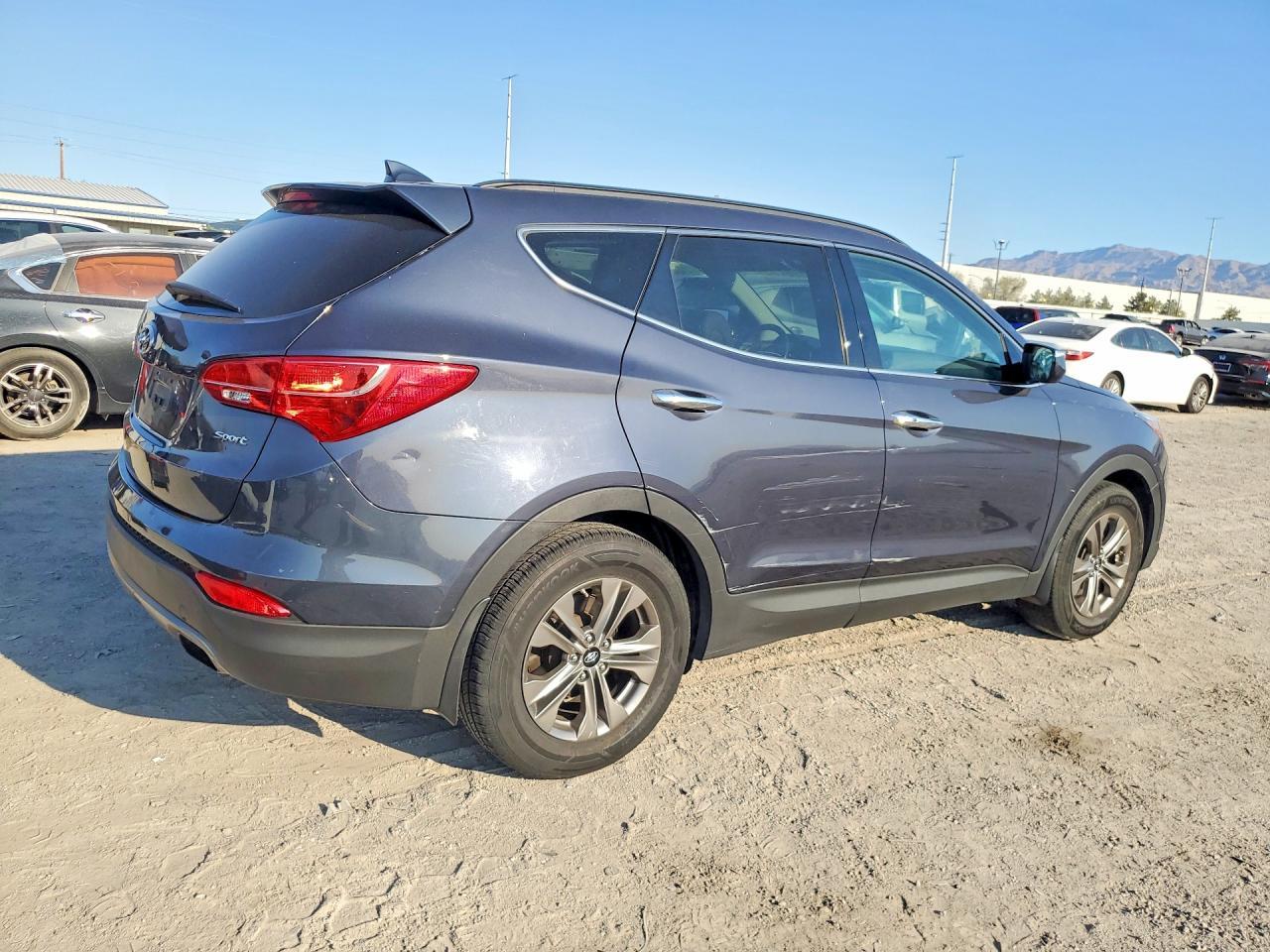 2016 Hyundai Santa Fe Sport 2.4L - Фото 3