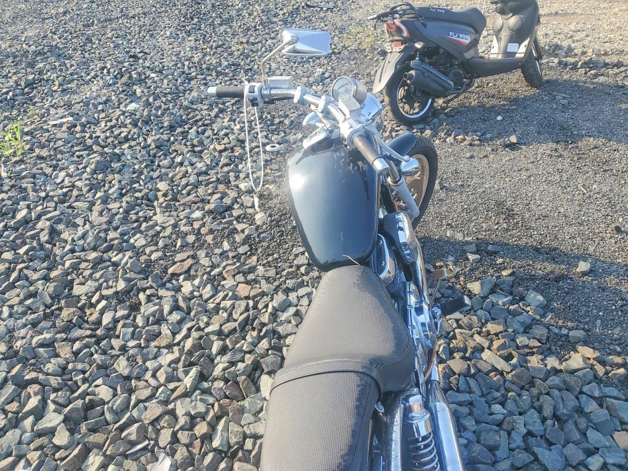 2007 Suzuki Vs800 - Image 6