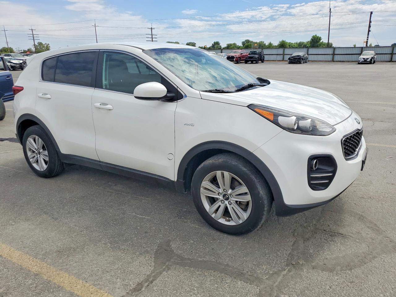 2017 Kia Sportage Lx - Image 4
