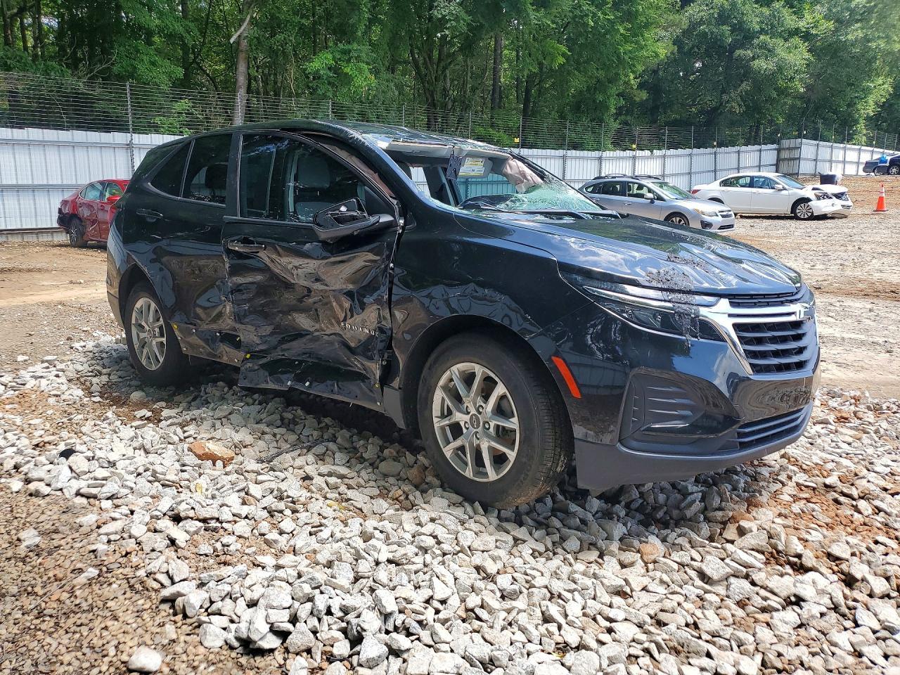 2022 Chevrolet Equinox Ls - Image 4