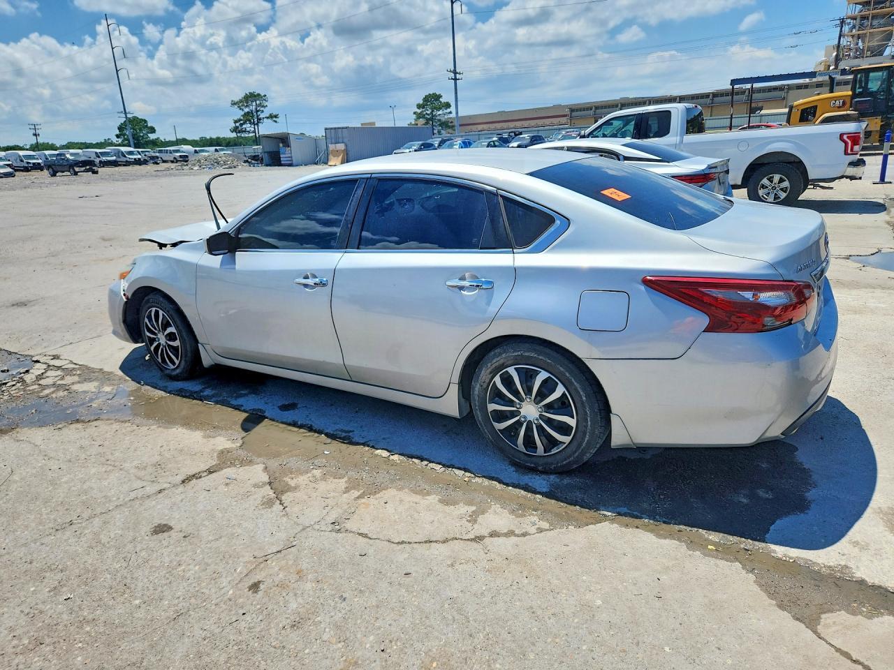 2018 Nissan Altima 2.5 S - Image 2
