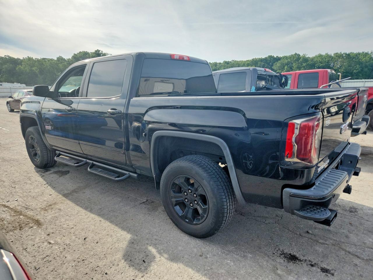 2017 GMC Sierra K1500 Slt - Фото 2