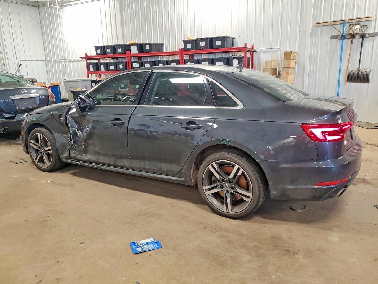 2017 Audi A4 Premium Plus - Фото 2