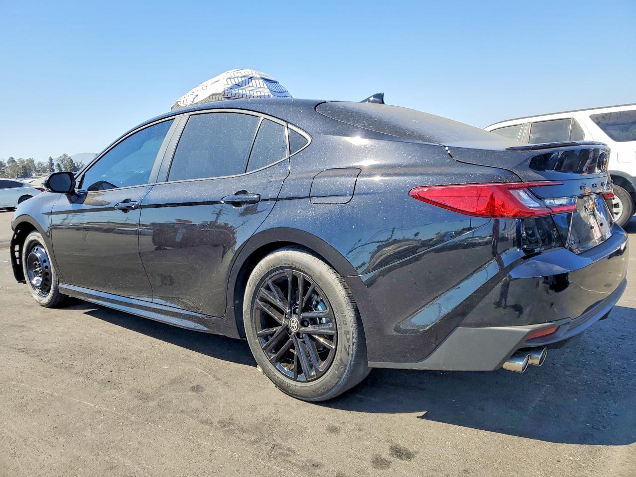 2026 Toyota Camry Se - Image 2