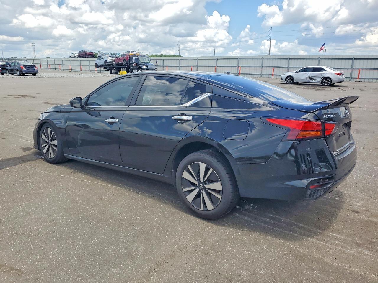 2022 Nissan Altima Sv - Фото 2