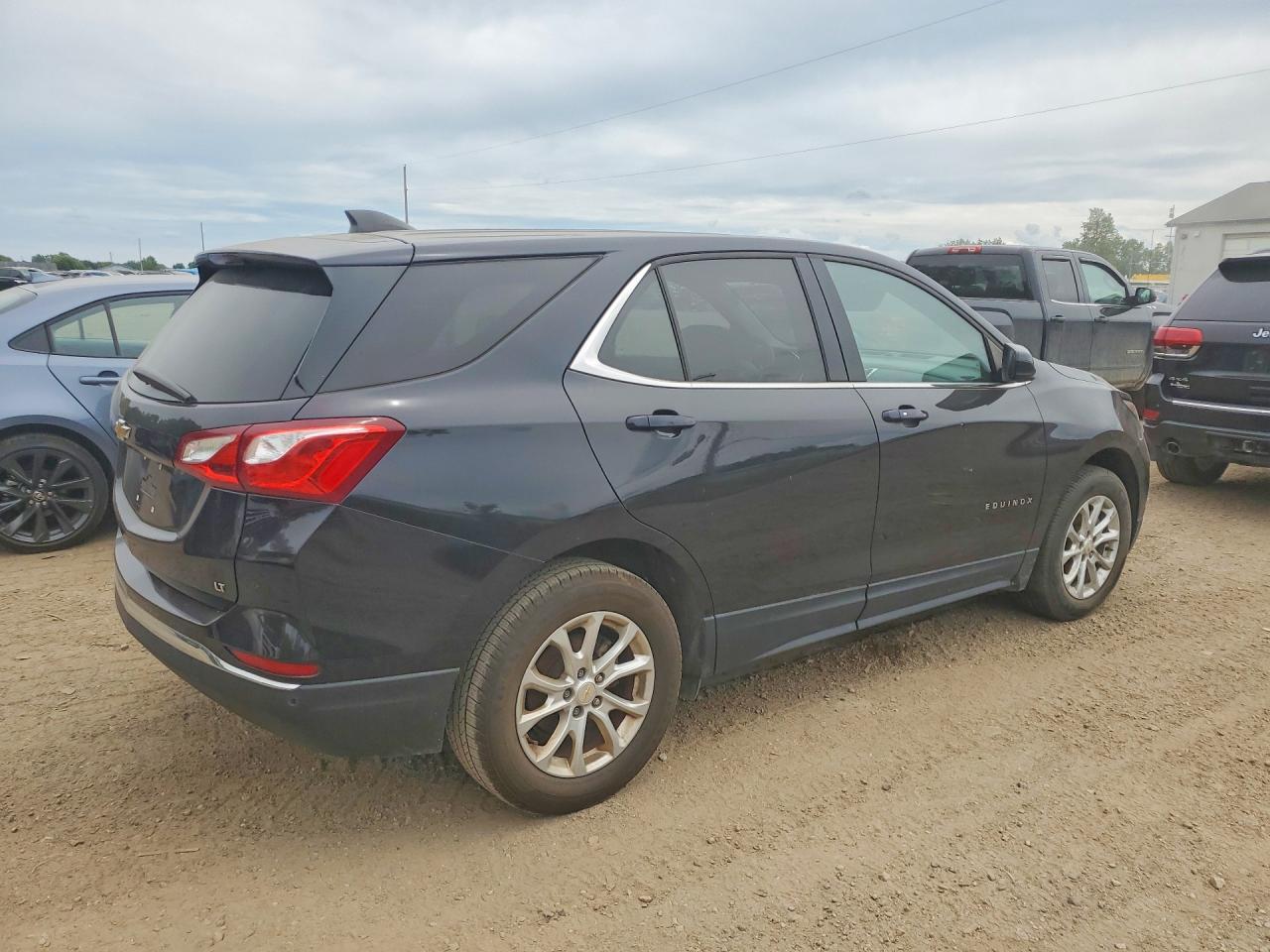 2020 Chevrolet Equinox Lt - Фото 3