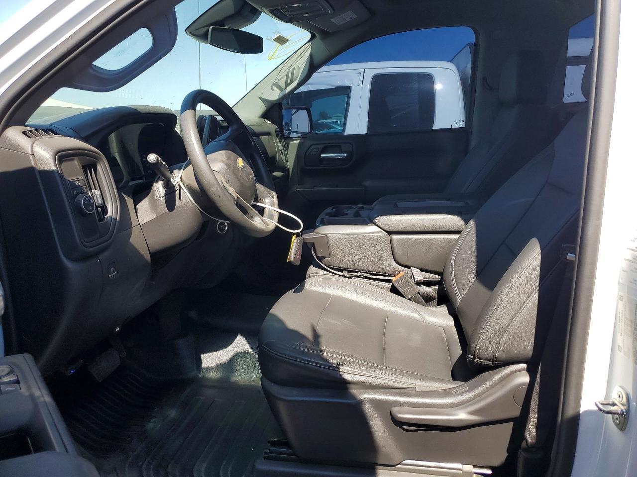 2023 Chevrolet Silverado C1500 - Фото 7