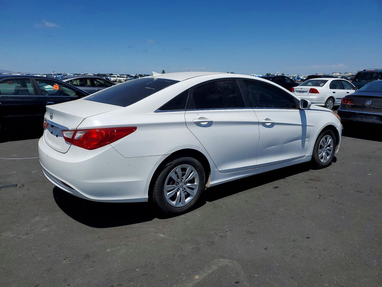 2012 Hyundai Sonata Gls - Фото 3