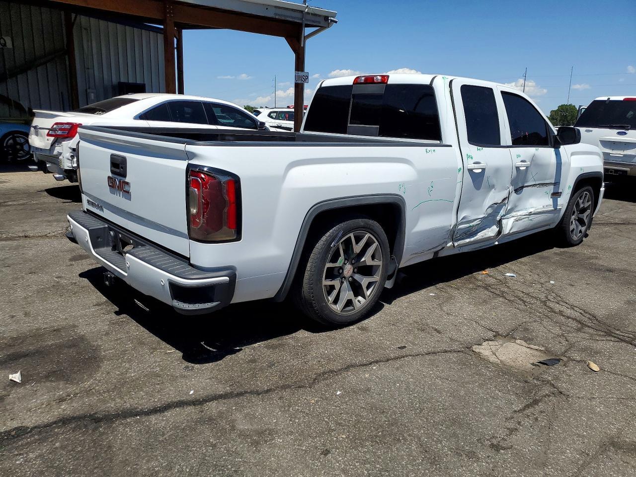 2017 GMC Sierra K1500 Slt - Image 3