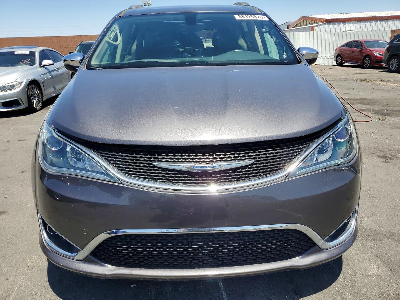 2018 Chrysler Pacifica Limited - Image 5
