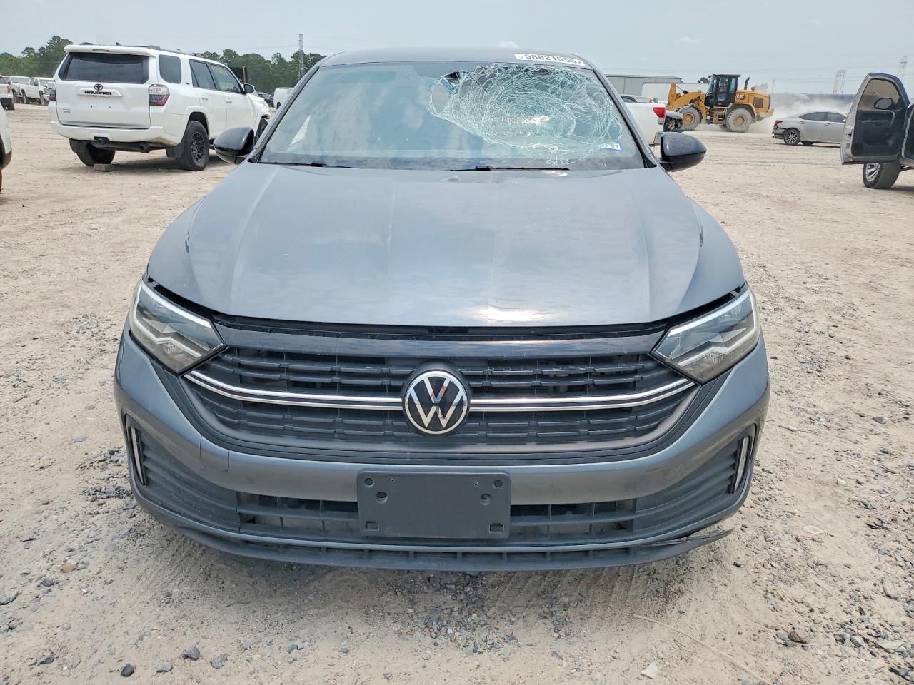 2023 Volkswagen Jetta Sport - Image 5