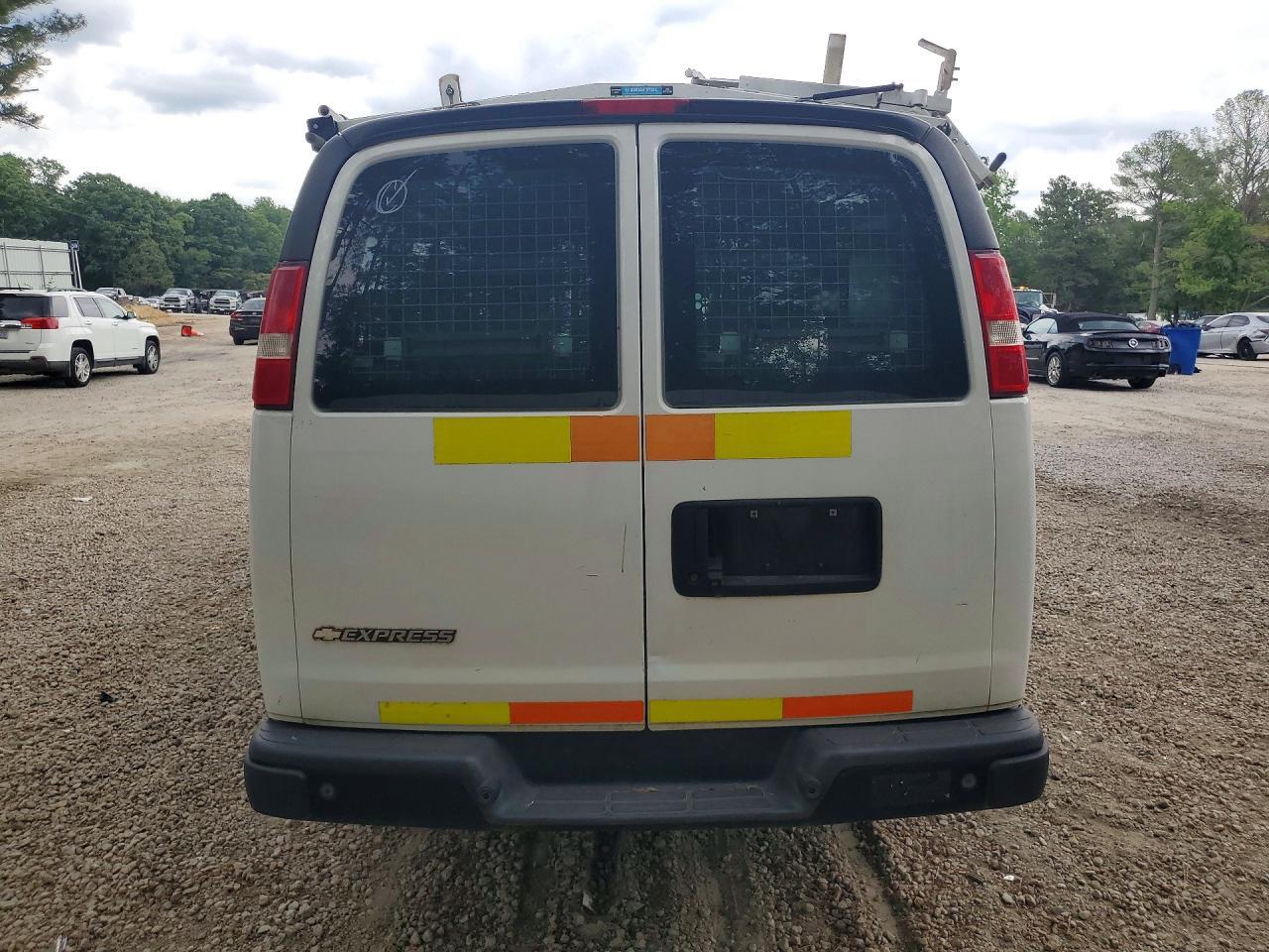2018 Chevrolet Express G2500 - Фото 6