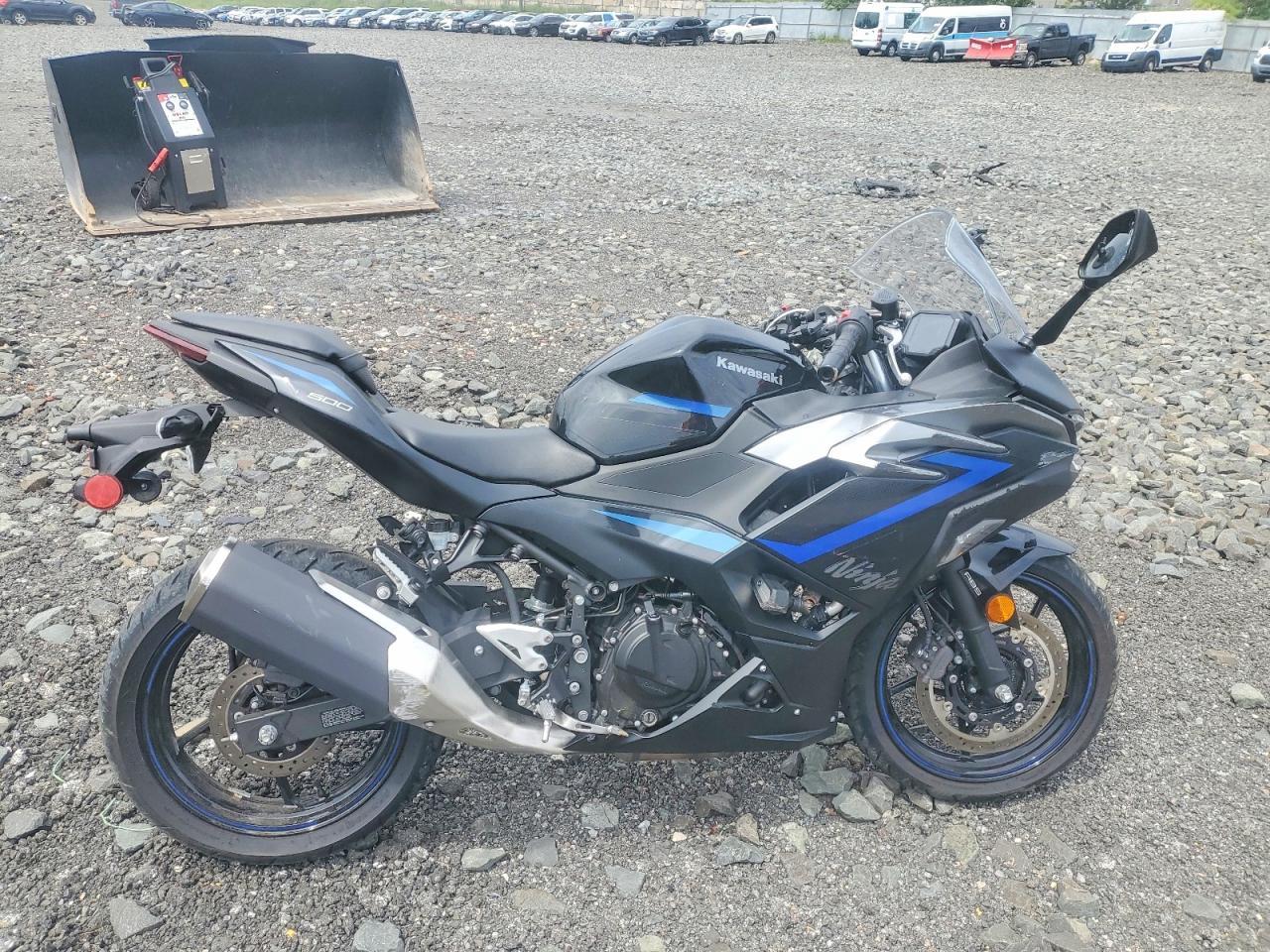 2025 Kawasaki Ex500 A