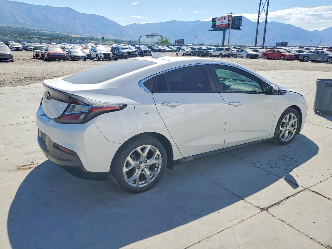 2019 Chevrolet Volt Premier - Фото 3