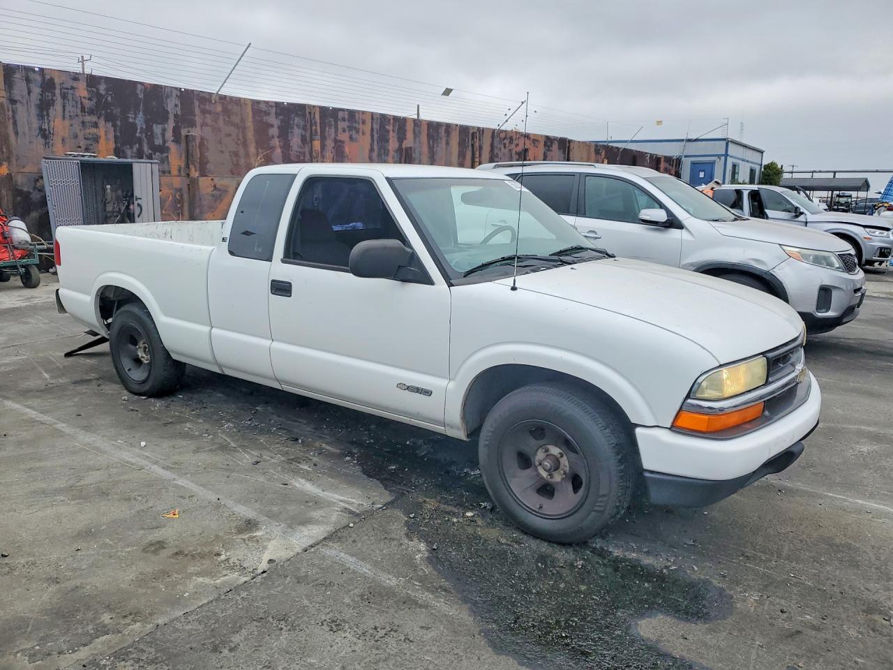 2003 Chevrolet S Truck S10 - Фото 4