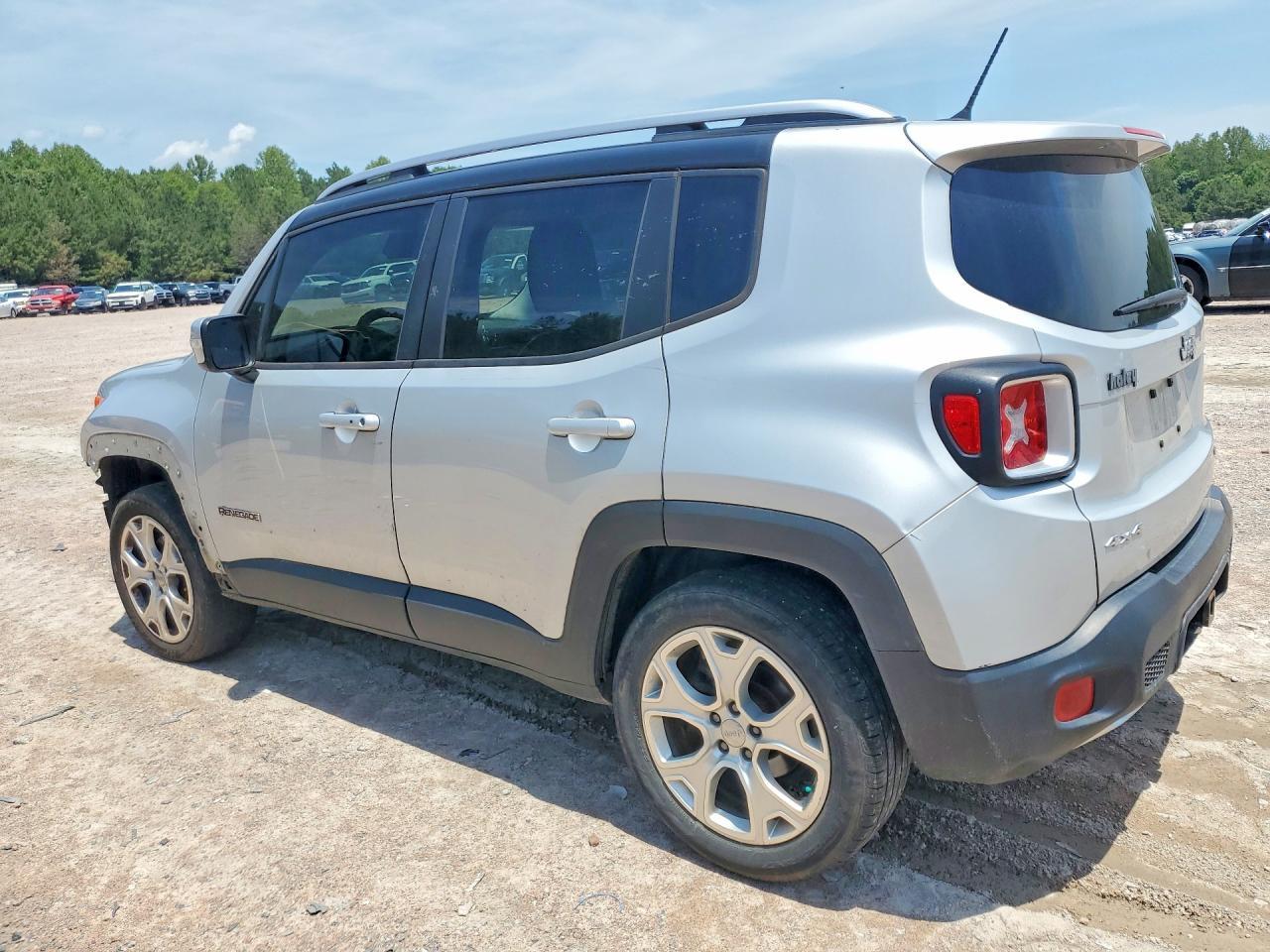 2017 Jeep Renegade Limited - Фото 2