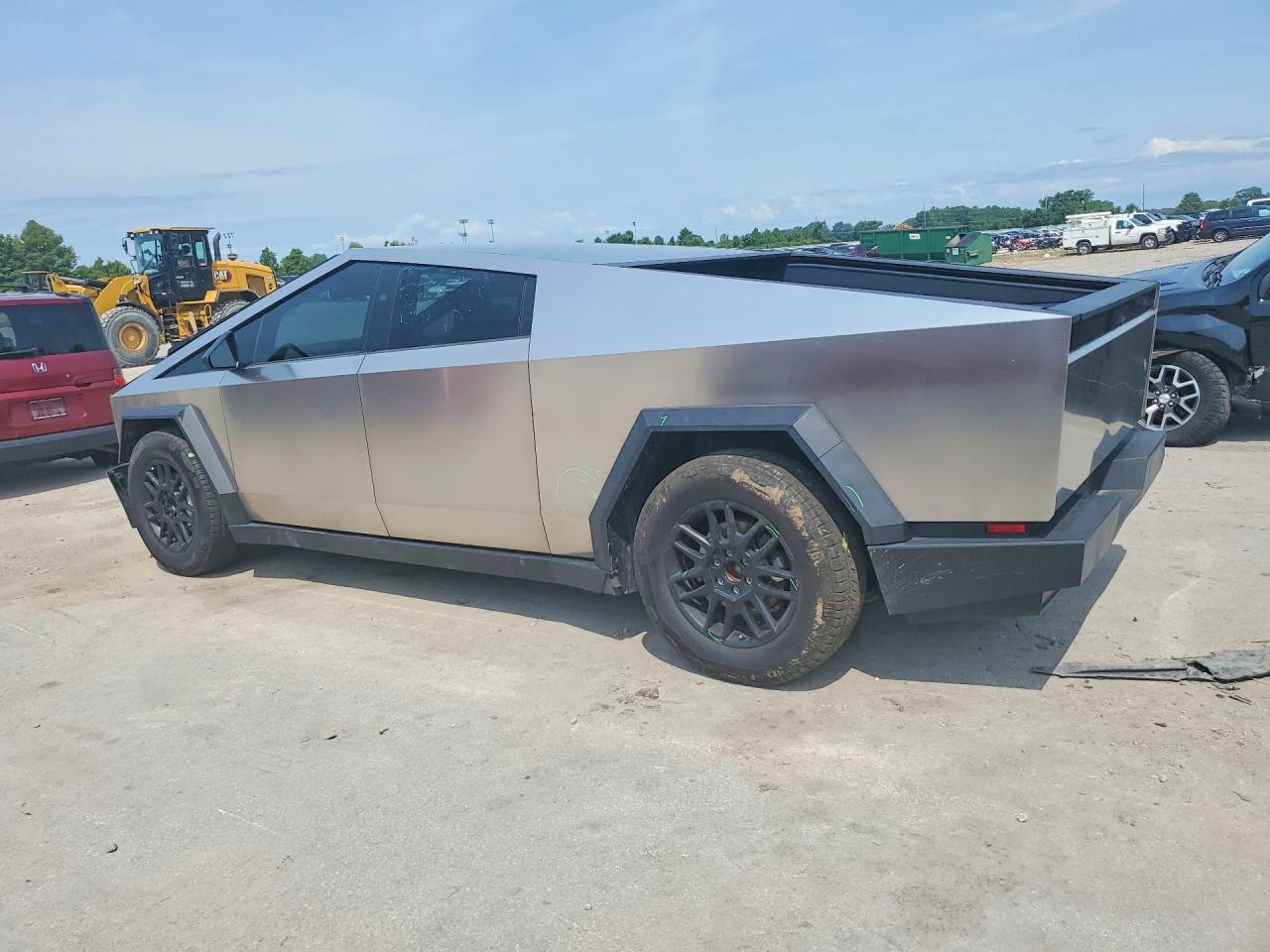 2025 Tesla Cybertruck - Image 2