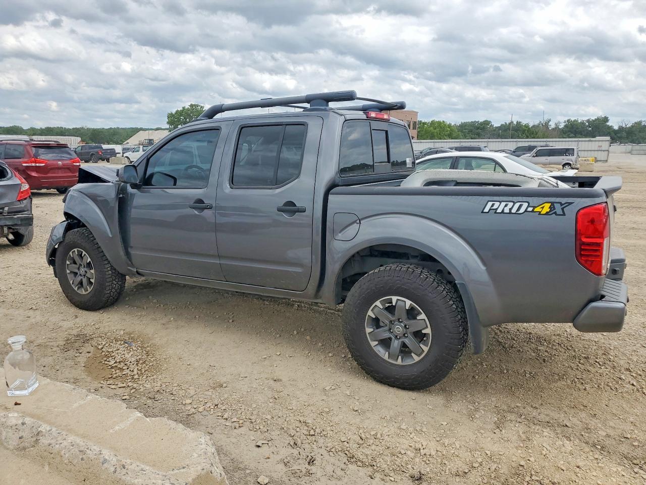 2020 Nissan Frontier Pro-4X - Фото 2