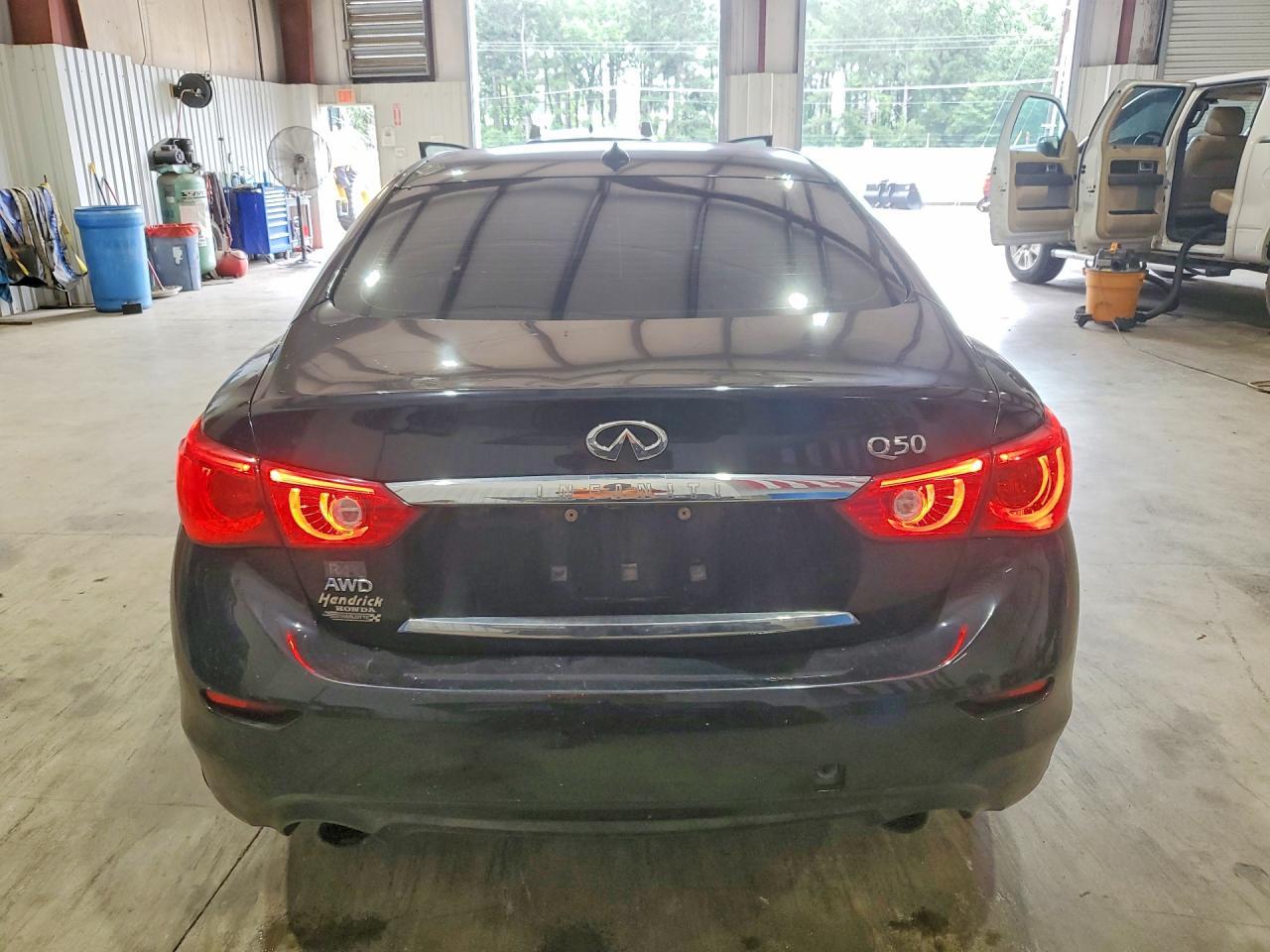 2015 Infiniti Q50 Premium - Image 6